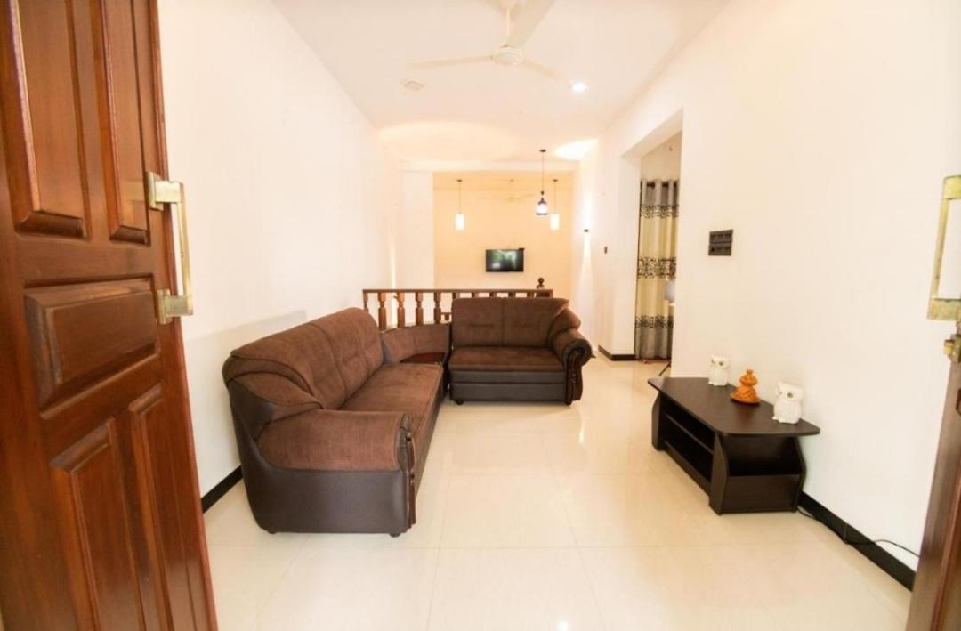 The Green Lagoon Villa Hikkaduwa Ngoại thất bức ảnh